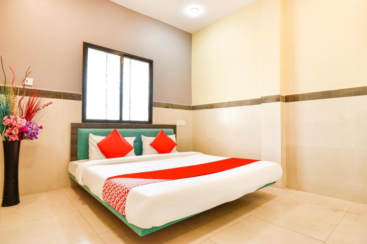 Oyo Hotel Karemore Celebration Bhandāra Dış mekan fotoğraf
