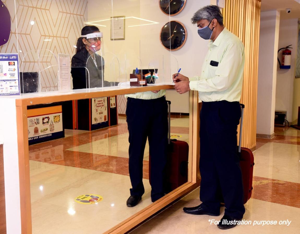 Oyo Hotel Karemore Celebration Bhandāra Dış mekan fotoğraf